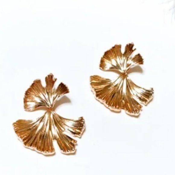 Double Leaf Statement Earrings - Picture 3 of 5